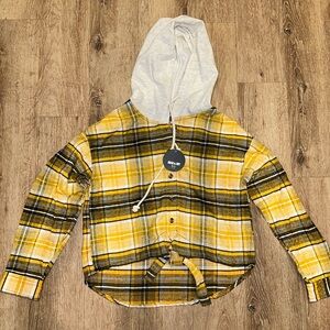 Long sleeve plaid button up shirt with hoodie Size M new with tags